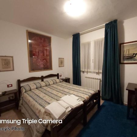 Bed & Breakfast 4U Parcheggio Interno Кьявари Экстерьер фото