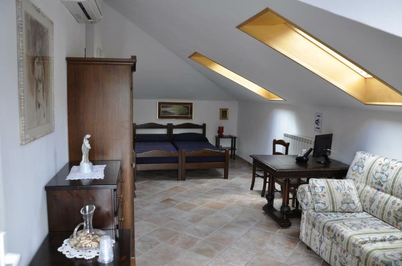 Bed & Breakfast 4U Parcheggio Interno Кьявари Экстерьер фото
