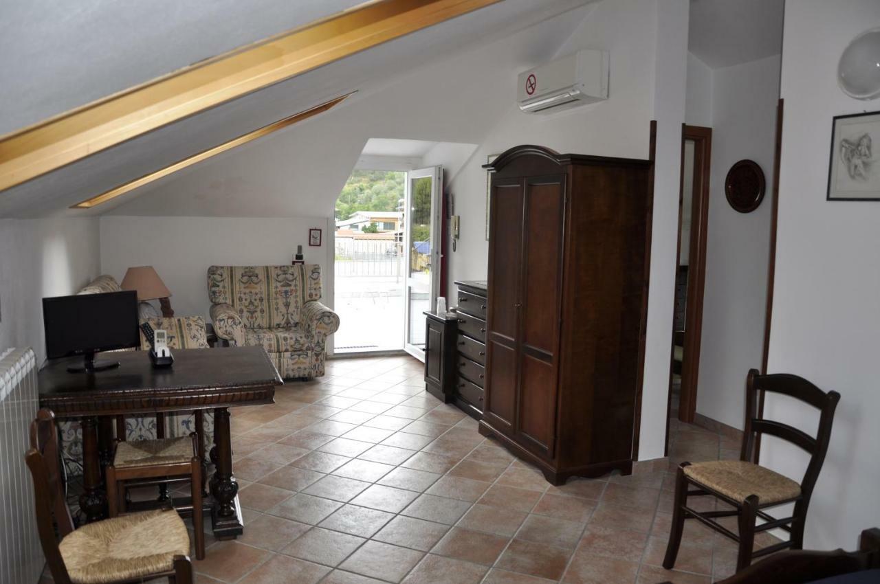 Bed & Breakfast 4U Parcheggio Interno Кьявари Экстерьер фото